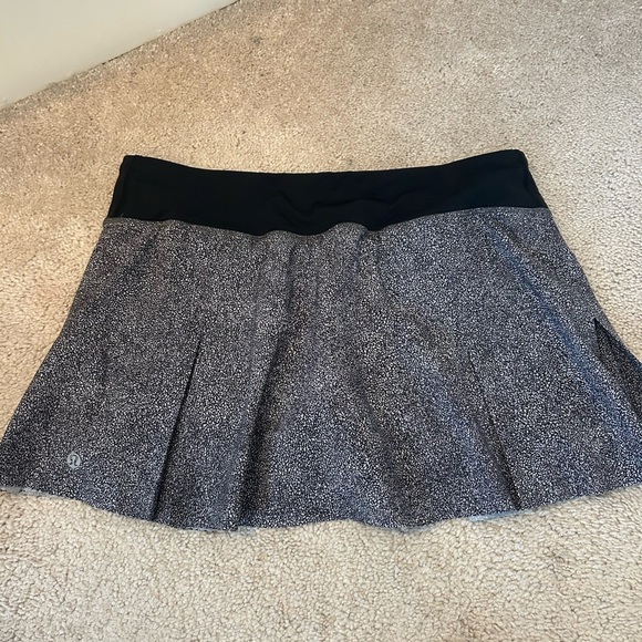 Lululemon Smooth Stride Skirt Sea Spray Black Size 8 - Picture 4 of 7